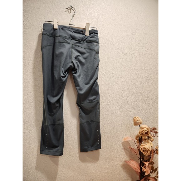 Nike Dri-FIT Small Capri Leggings Zip‎ Pocket Reflective Waist 26 Inseam 22 - Picture 2 of 7